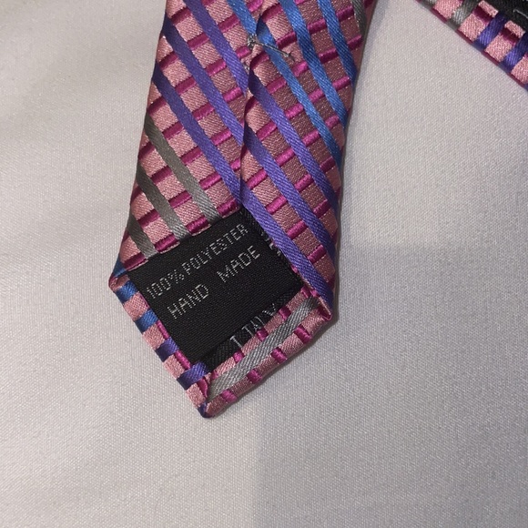 XMI Nordstrom Men’s tie. Purple stripe/checkered pattern. - Picture 6 of 6
